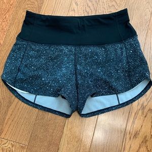 Lululemon Speed Up Short High Rise 2.5”